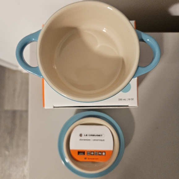 NIB Le Creuset Turquoise Mini Cocotte 10cm - Picture 9 of 16